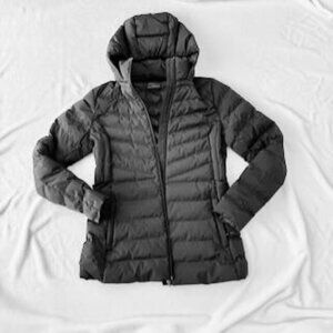 32 Degrees Heat Women's Black Lightweight Puffer Jacket with hood, size S